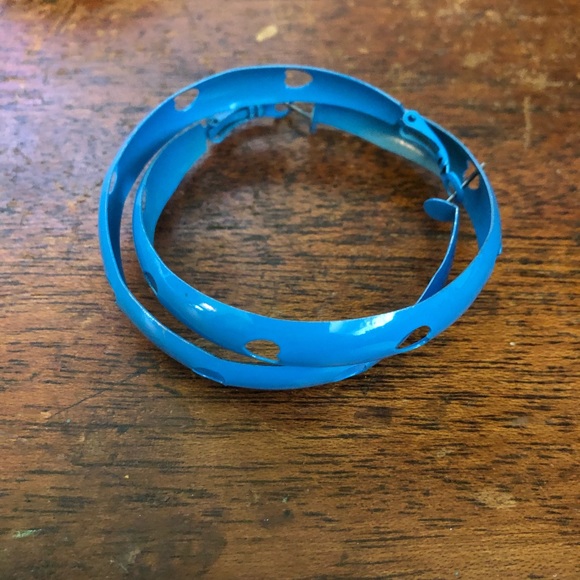 Bright coloured hoops - Picture 5 of 7